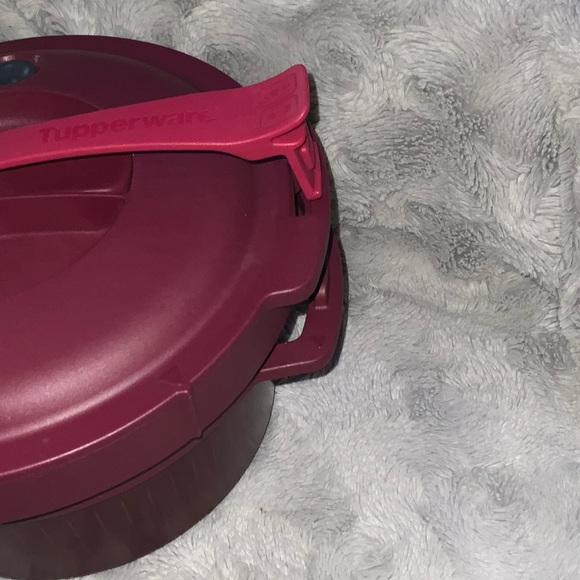 Tupperware Pressure Cooker - Picture 9 of 15